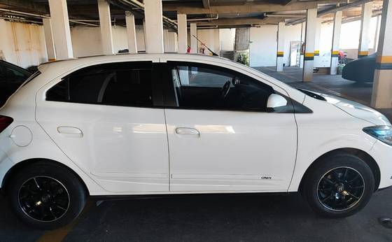 CHEVROLET ONIX 1.4 MPFI LT 8V FLEX 4P AUTOMÁTICO